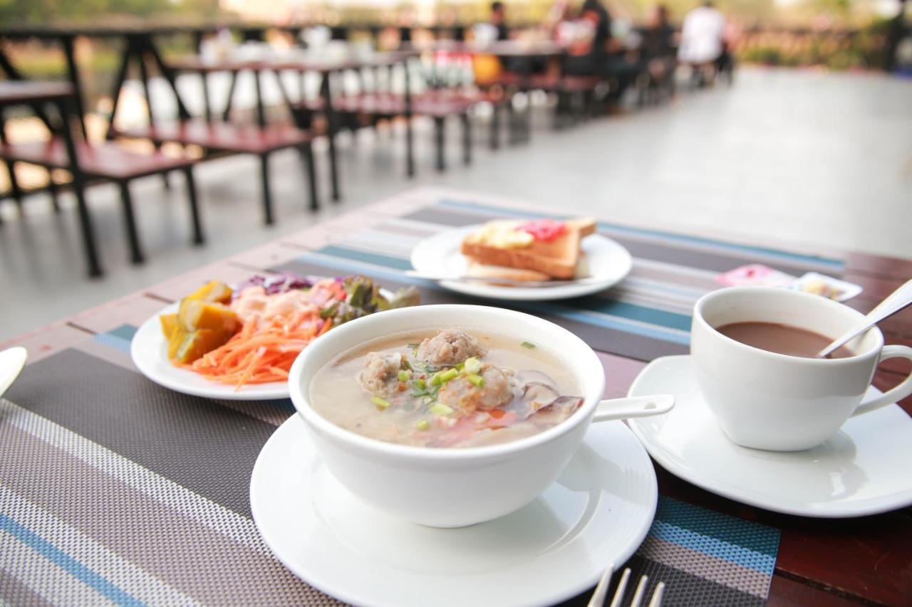 River Kwai View Hotel - Sha Extra Plus Certified Kanchanaburi Exterior foto